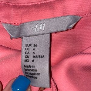 H&M pink too